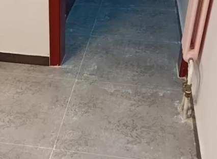 铁门关瓷砖空鼓维修公司分享下铁门关地砖空鼓了怎么办